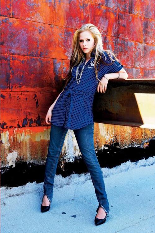 avril-lavigne-abbey-dawn-clothing-line-photoshoot-4_large